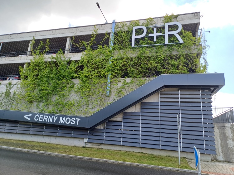 P + R  ČERNÝ MOST